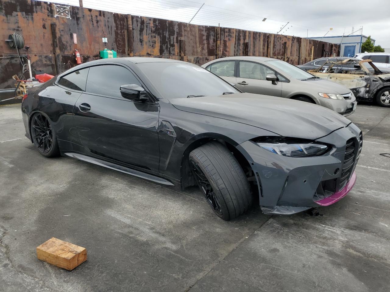 2023 BMW M4 Competition - Фото 4