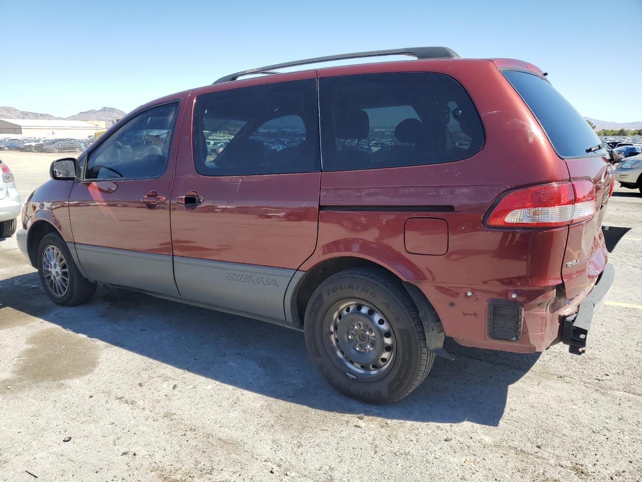 2003 Toyota Sienna Ce - Image 2