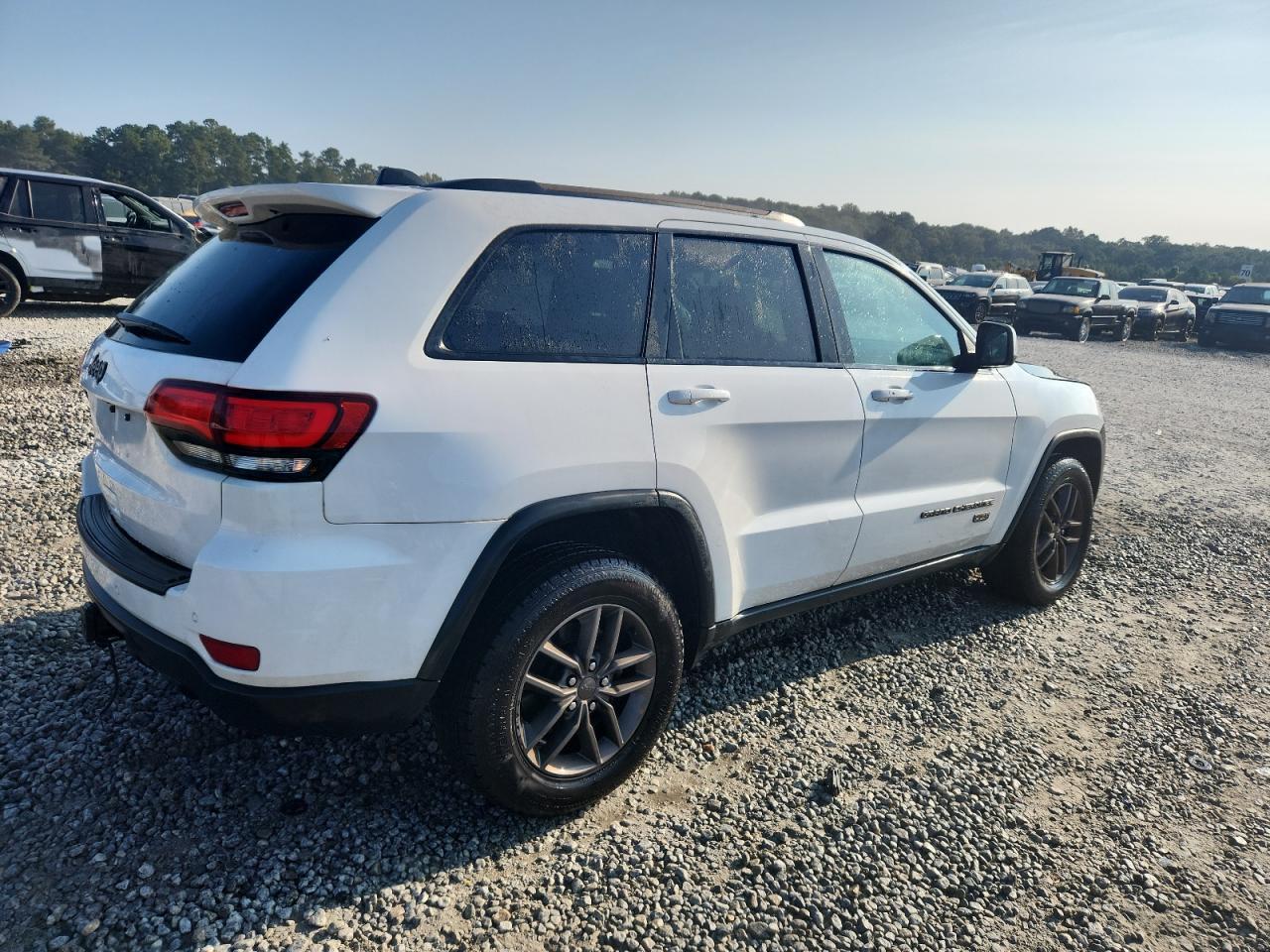 2016 Jeep Grand Cherokee Laredo - Фото 3