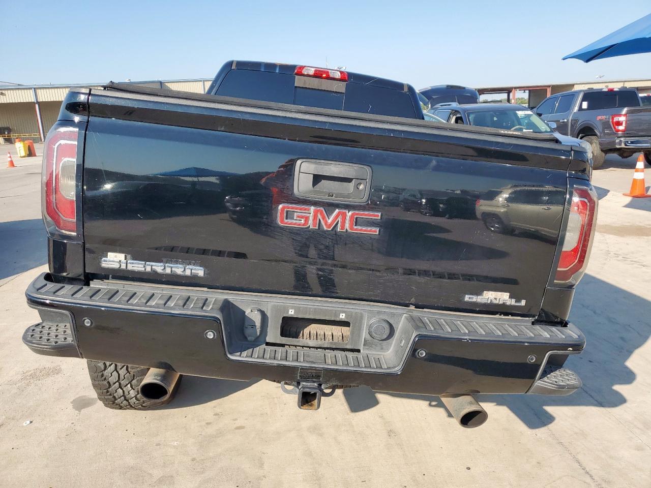 2016 GMC Sierra K1500 Denali - Image 6