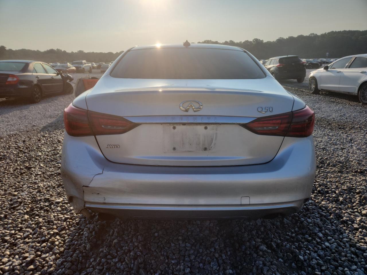 2018 Infiniti Q50 Luxe - Image 6