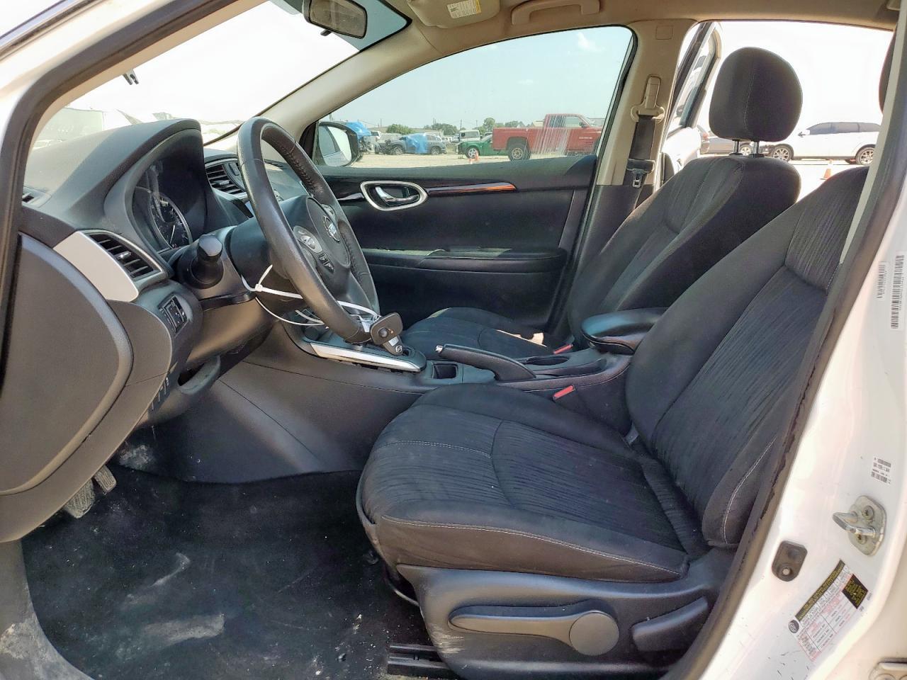 2017 Nissan Sentra S - Image 7