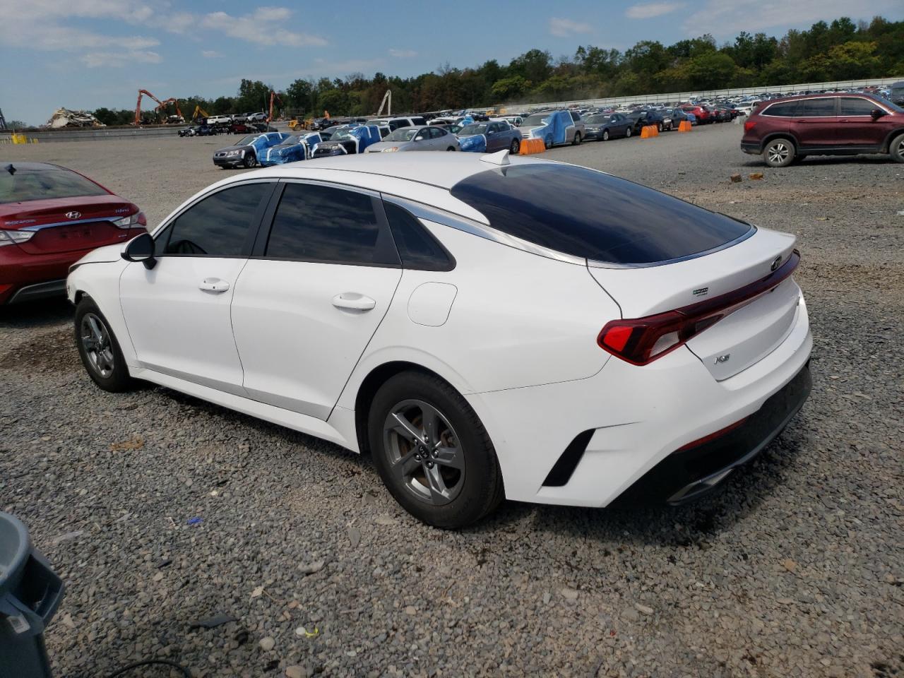 2021 Kia K5 Lxs - Фото 2