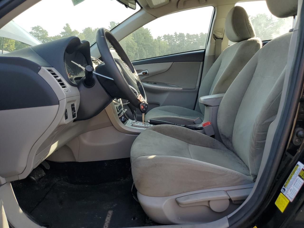 2013 Toyota Corolla Base - Фото 7