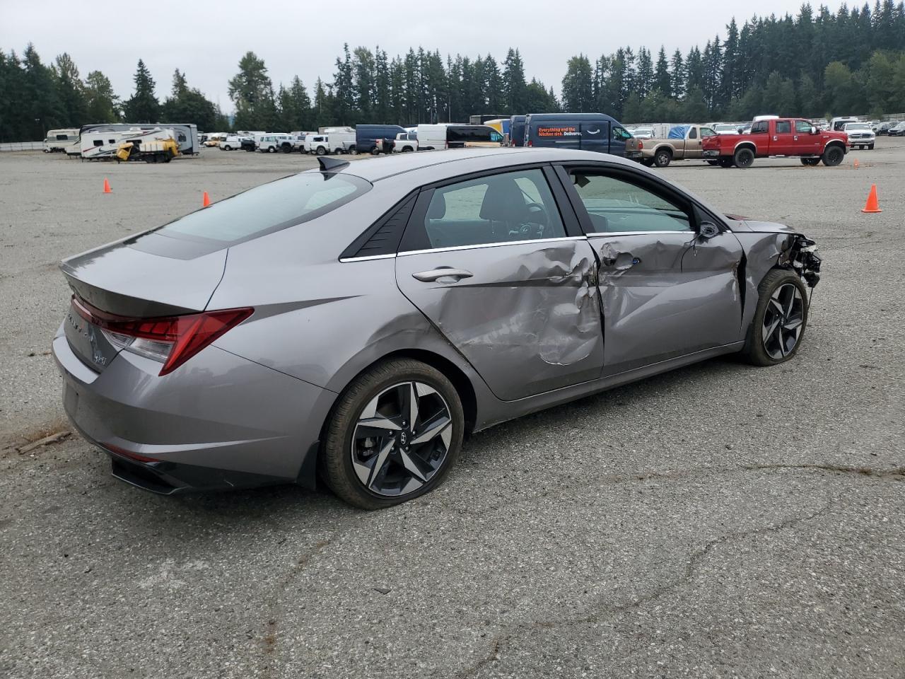 2023 Hyundai Elantra Limited - Фото 3
