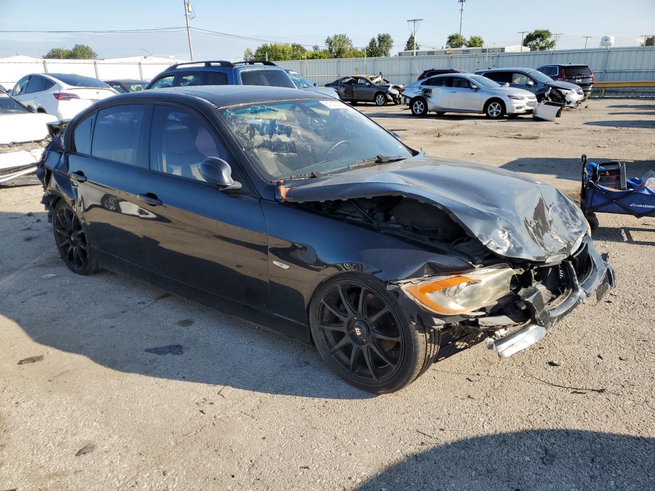 2006 BMW 325 I - Image 4