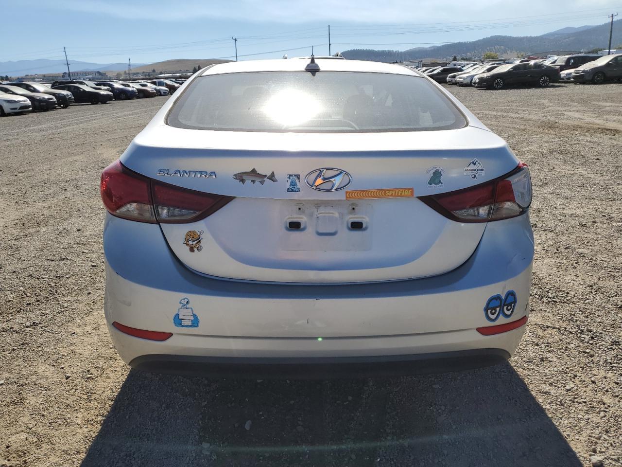 2016 Hyundai Elantra Se - Image 6