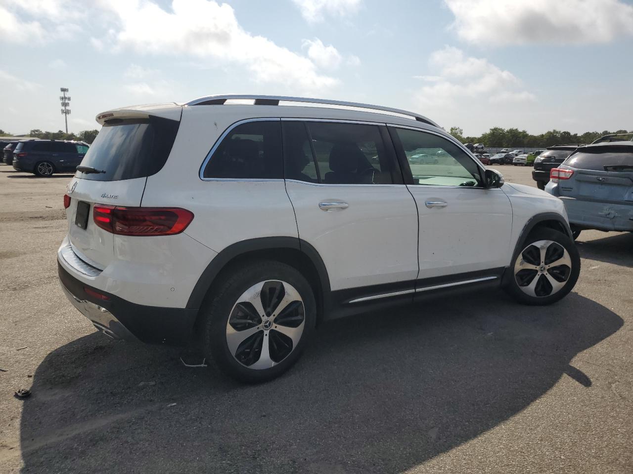 2024 Mercedes-Benz Glb 250 4Matic - Image 3