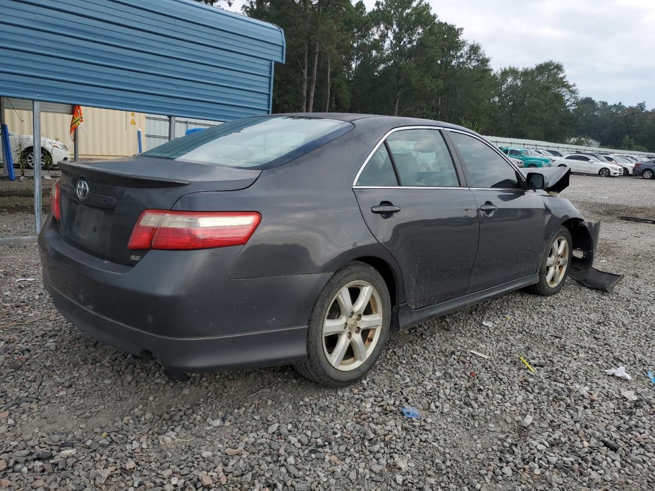 2009 Toyota Camry Se - Image 3