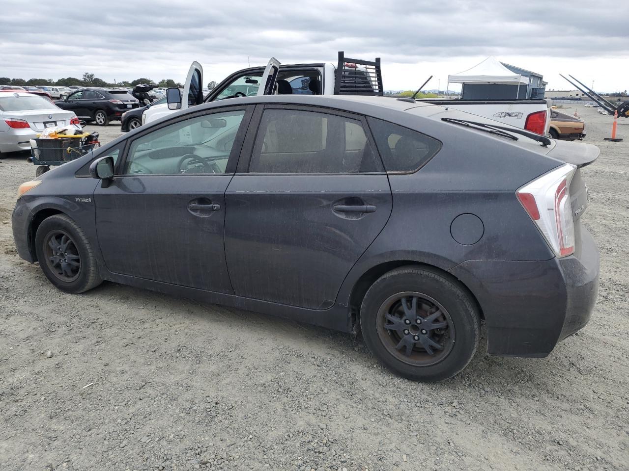 2011 Toyota Prius - Фото 2