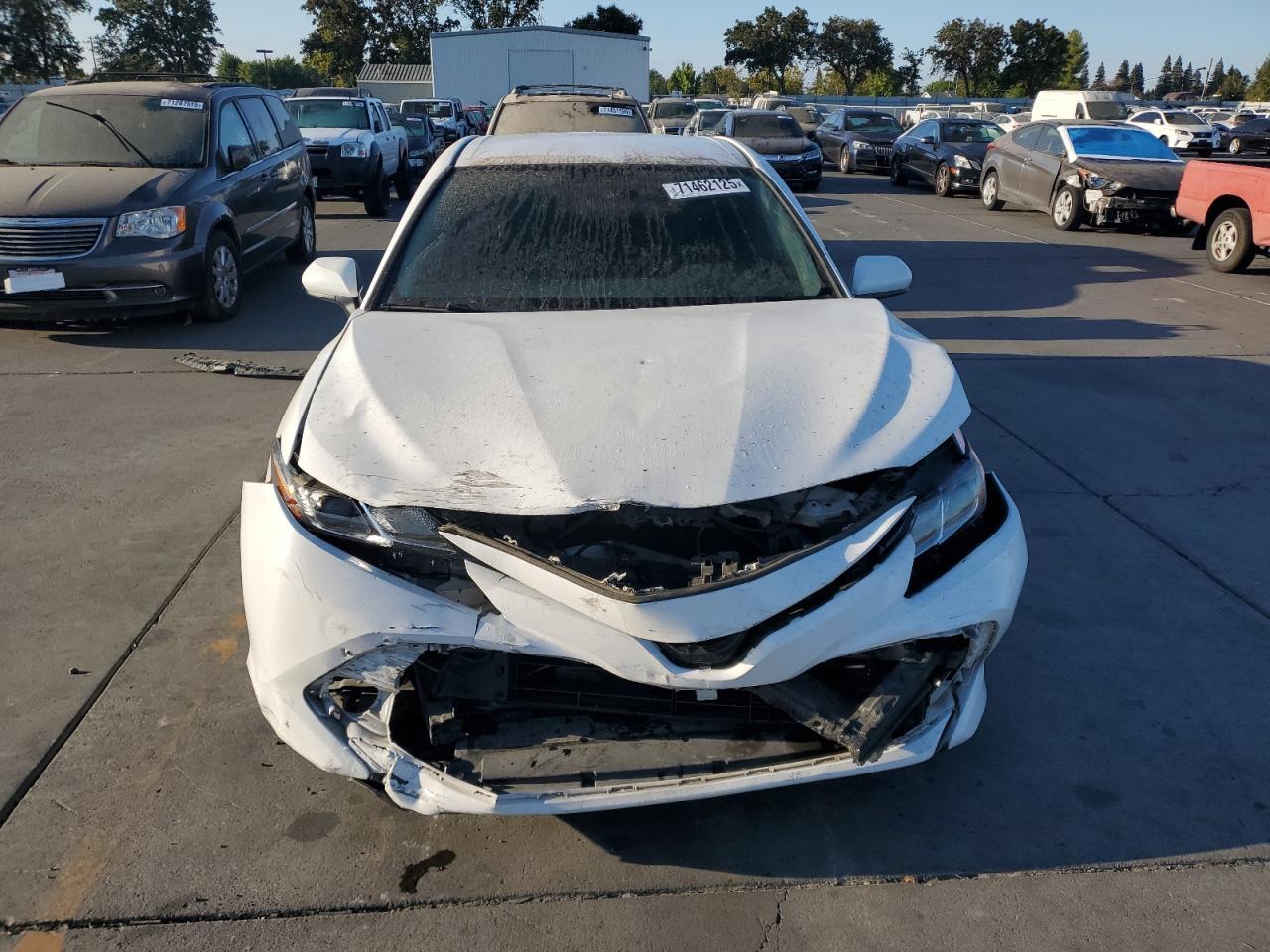 2019 Toyota Camry Le - Фото 5