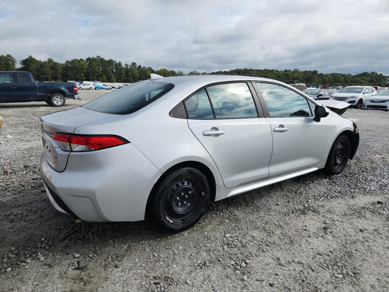 2022 Toyota Corolla Le - Image 3