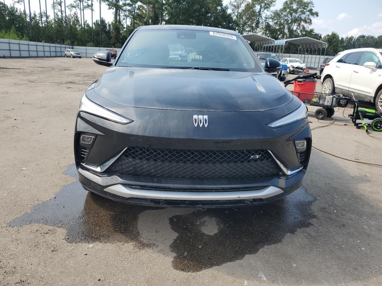 2025 Buick Envista Sport Touring - Image 5