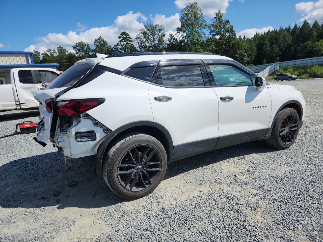 2022 Chevrolet Blazer 3Lt - Фото 3