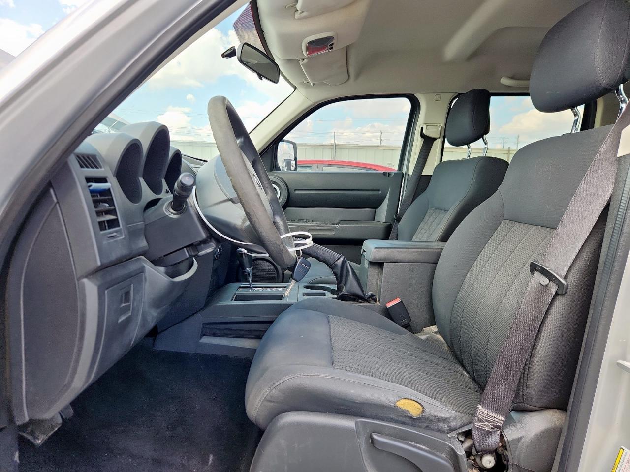 2011 Dodge Nitro Heat - Image 7