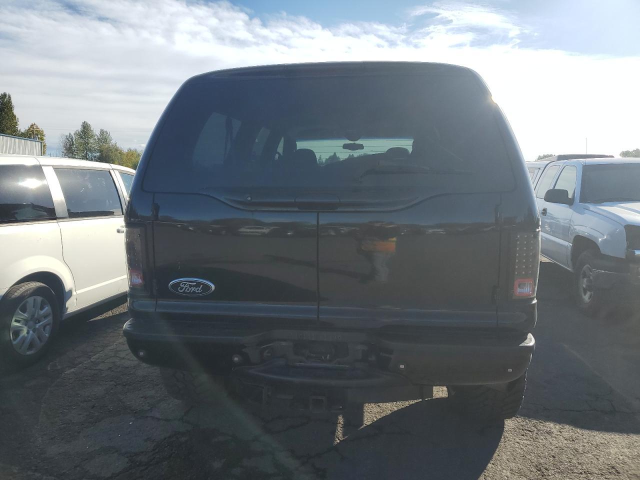 2004 Ford Excursion Xlt - Image 6