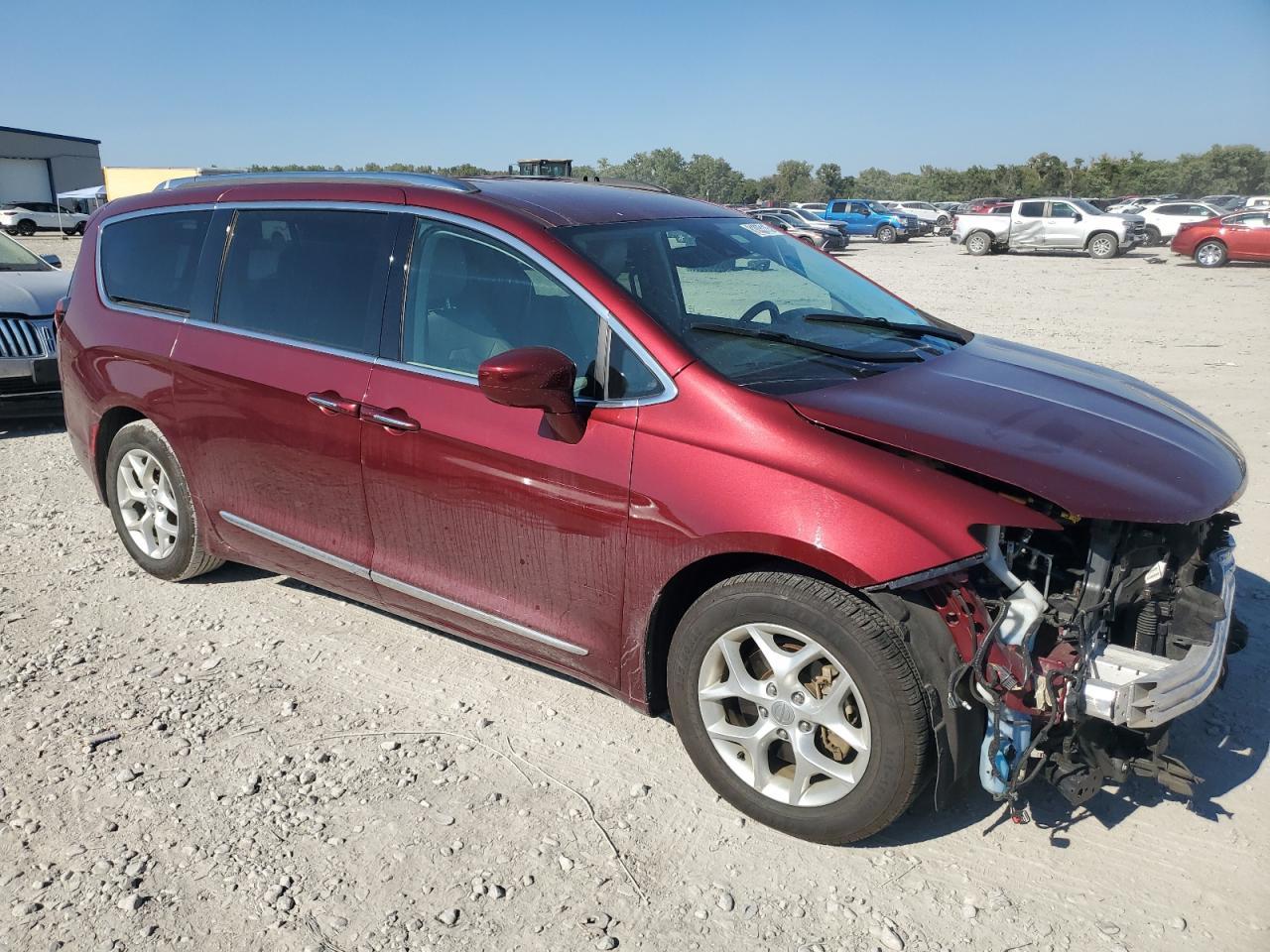 2018 Chrysler Pacifica Touring L Plus - Фото 7