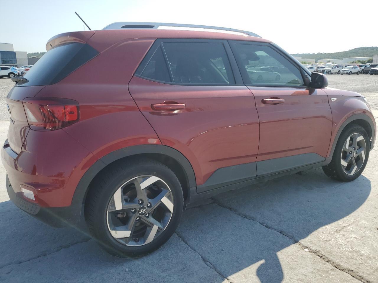 2024 Hyundai Venue Limited - Фото 3