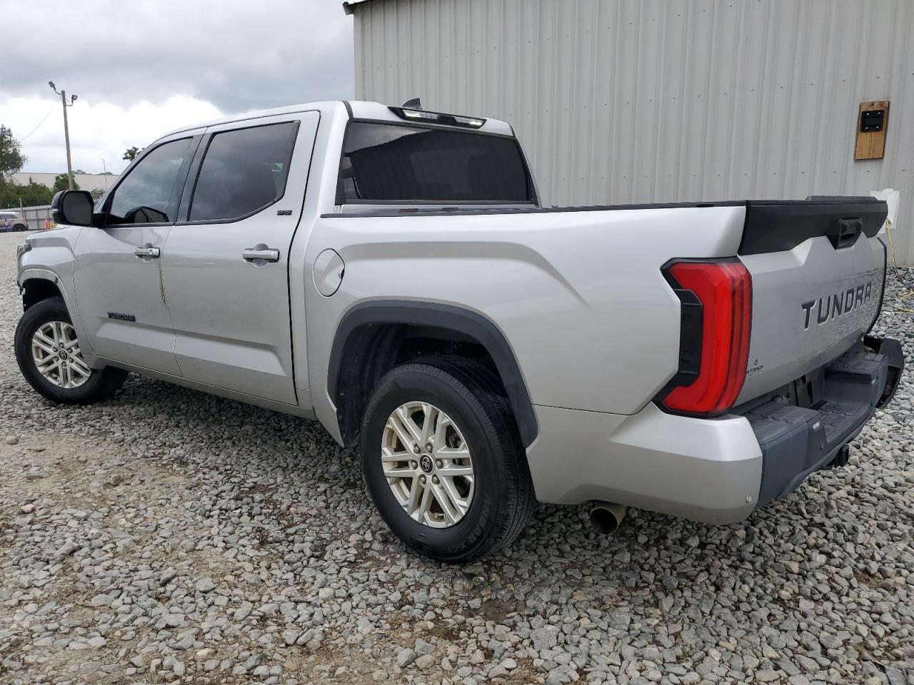 2022 Toyota Tundra Crewmax Sr - Фото 2