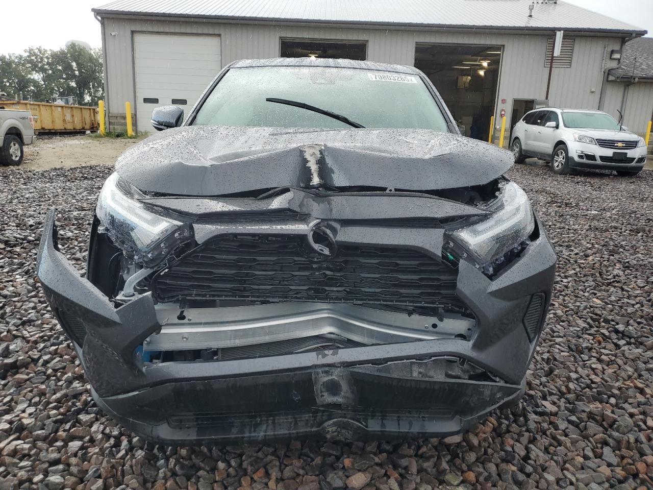 2025 Toyota Rav4 Le - Image 5