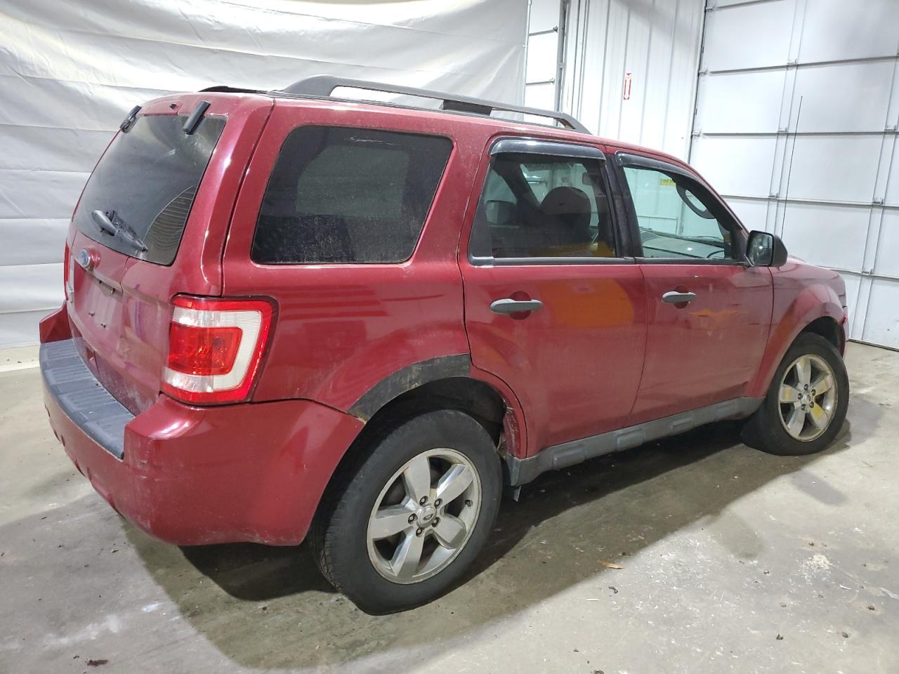 2010 Ford Escape Xlt - Image 3