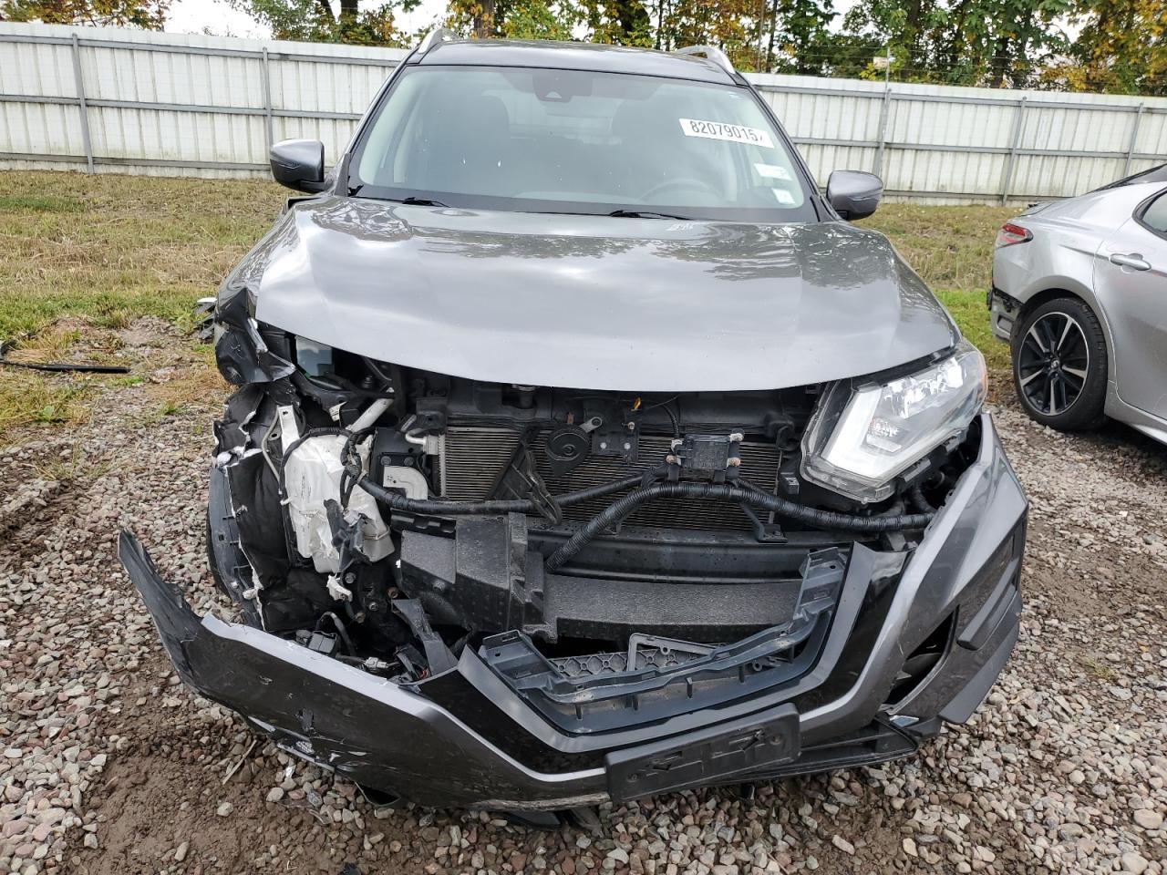 2019 Nissan Rogue S - Image 5