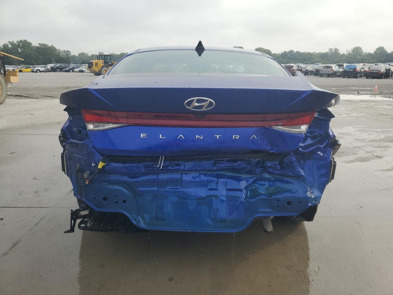 2023 Hyundai Elantra Se - Фото 6