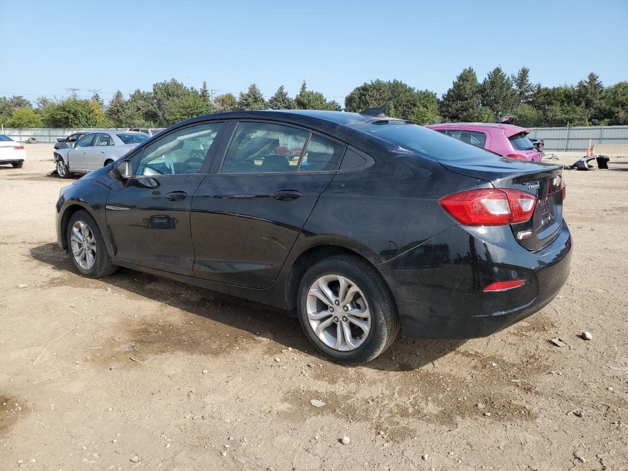 2019 Chevrolet Cruze Ls - Image 2