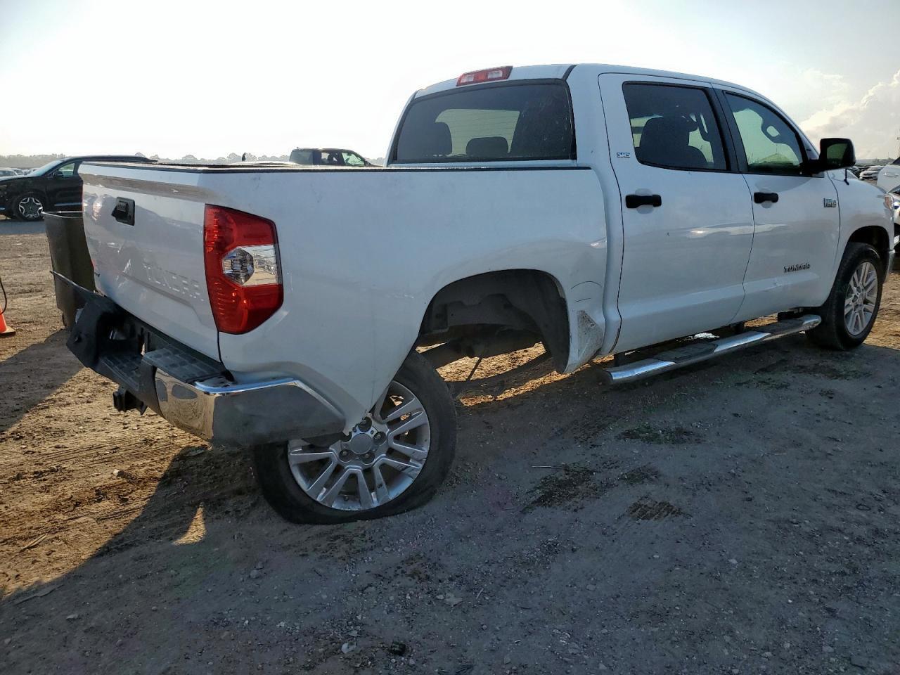 2014 Toyota Tundra Crewmax Sr5 - Фото 3