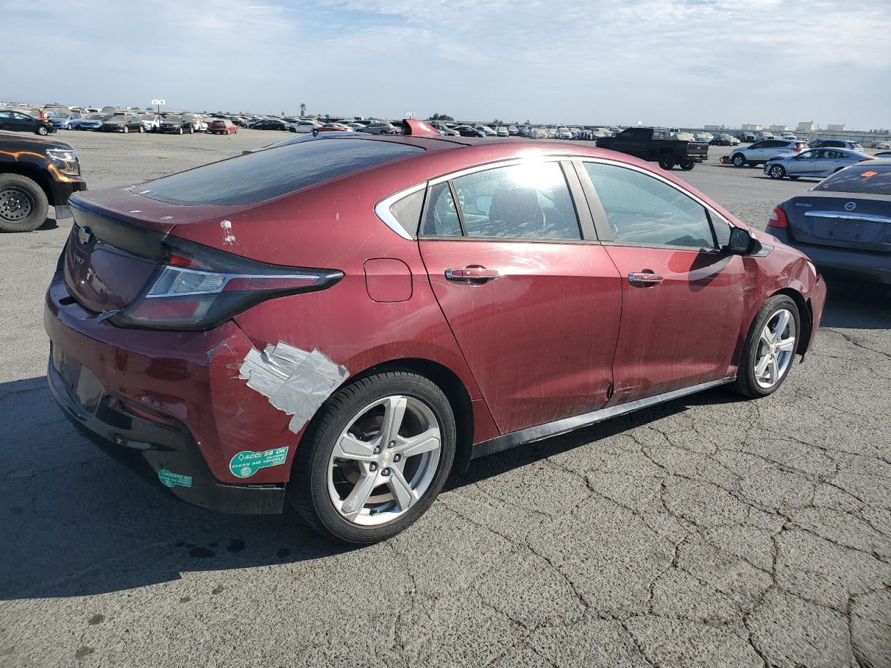 2017 Chevrolet Volt Lt - Image 3