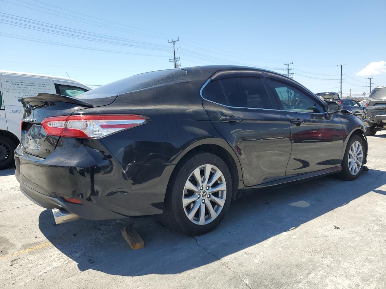 2018 Toyota Camry L - Image 3