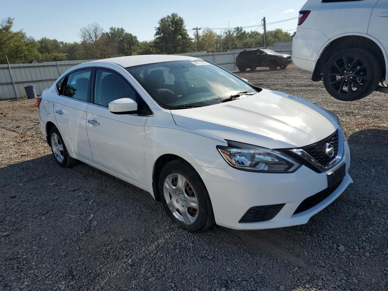 2017 Nissan Sentra S - Фото 4