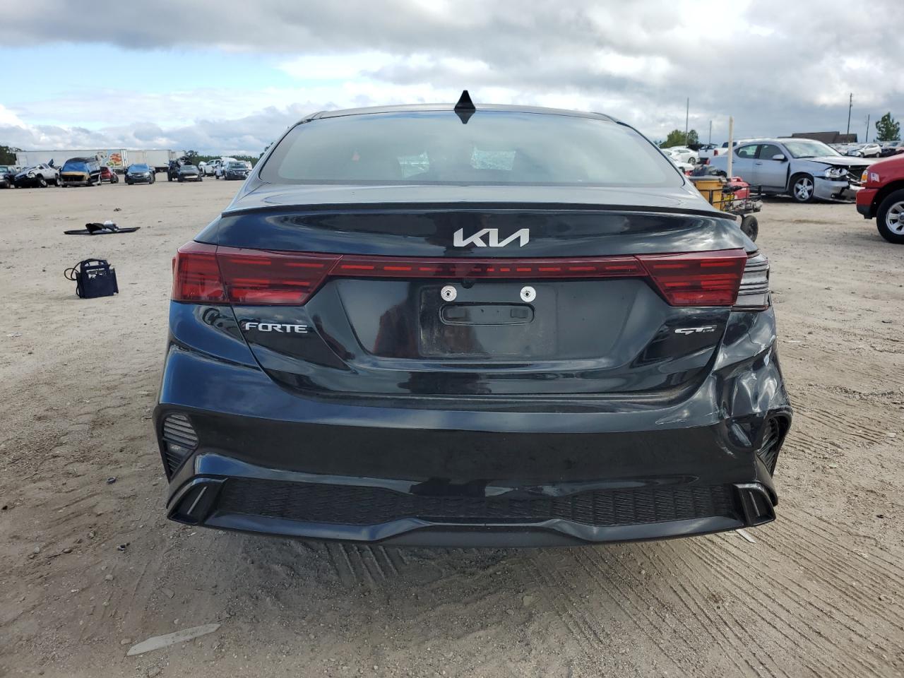 2023 Kia Forte Gt Line - Фото 6