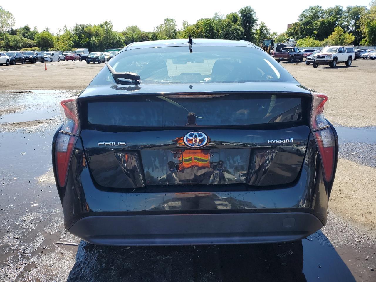 2016 Toyota Prius - Image 6