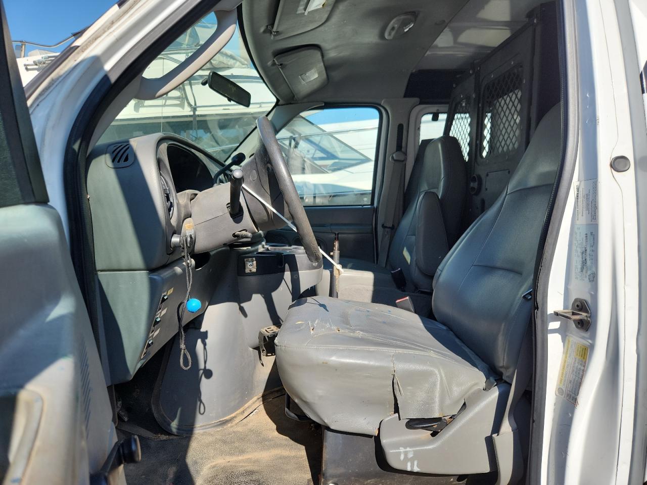 2008 Ford Econoline E350 Super Duty Van - Фото 7