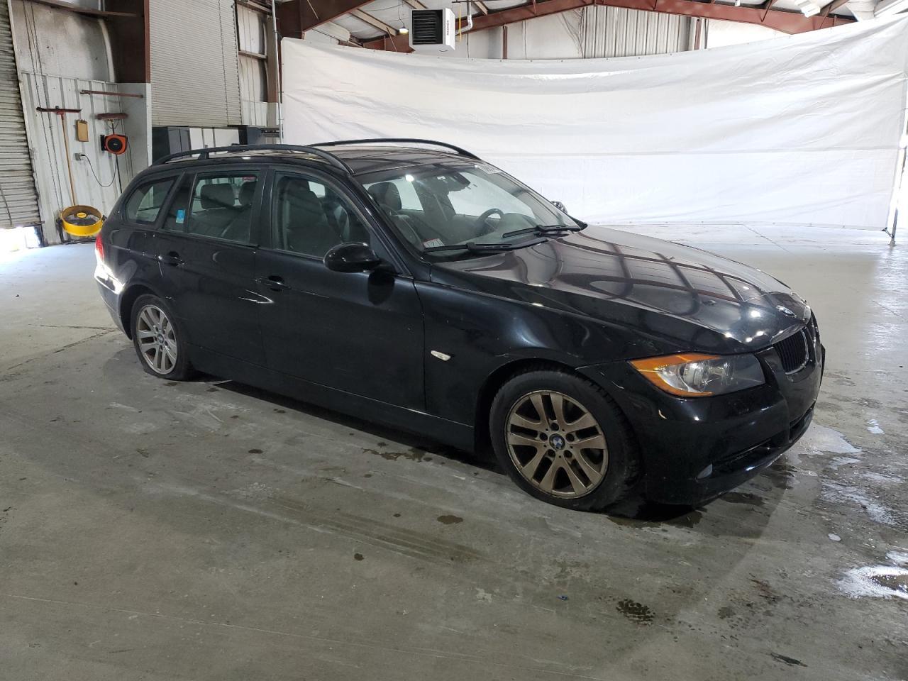 2006 BMW 325 Xit - Image 4