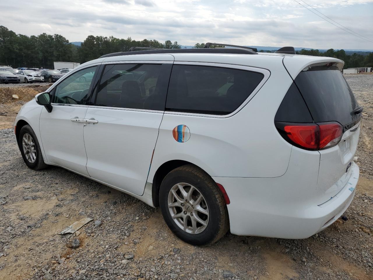 2021 Chrysler Voyager Lxi - Image 2