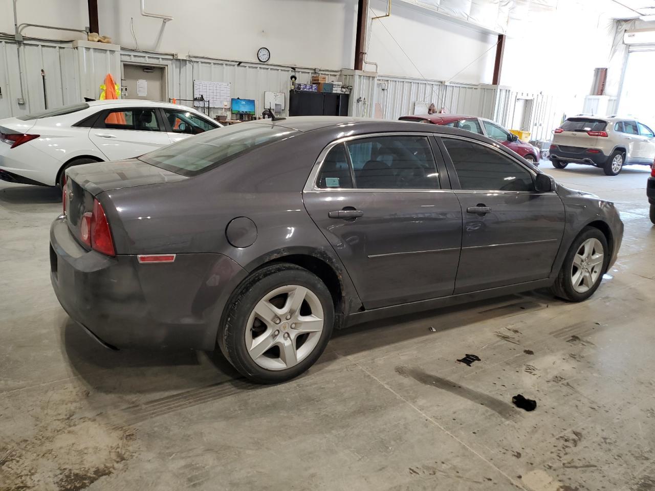 2011 Chevrolet Malibu Ls - Image 3