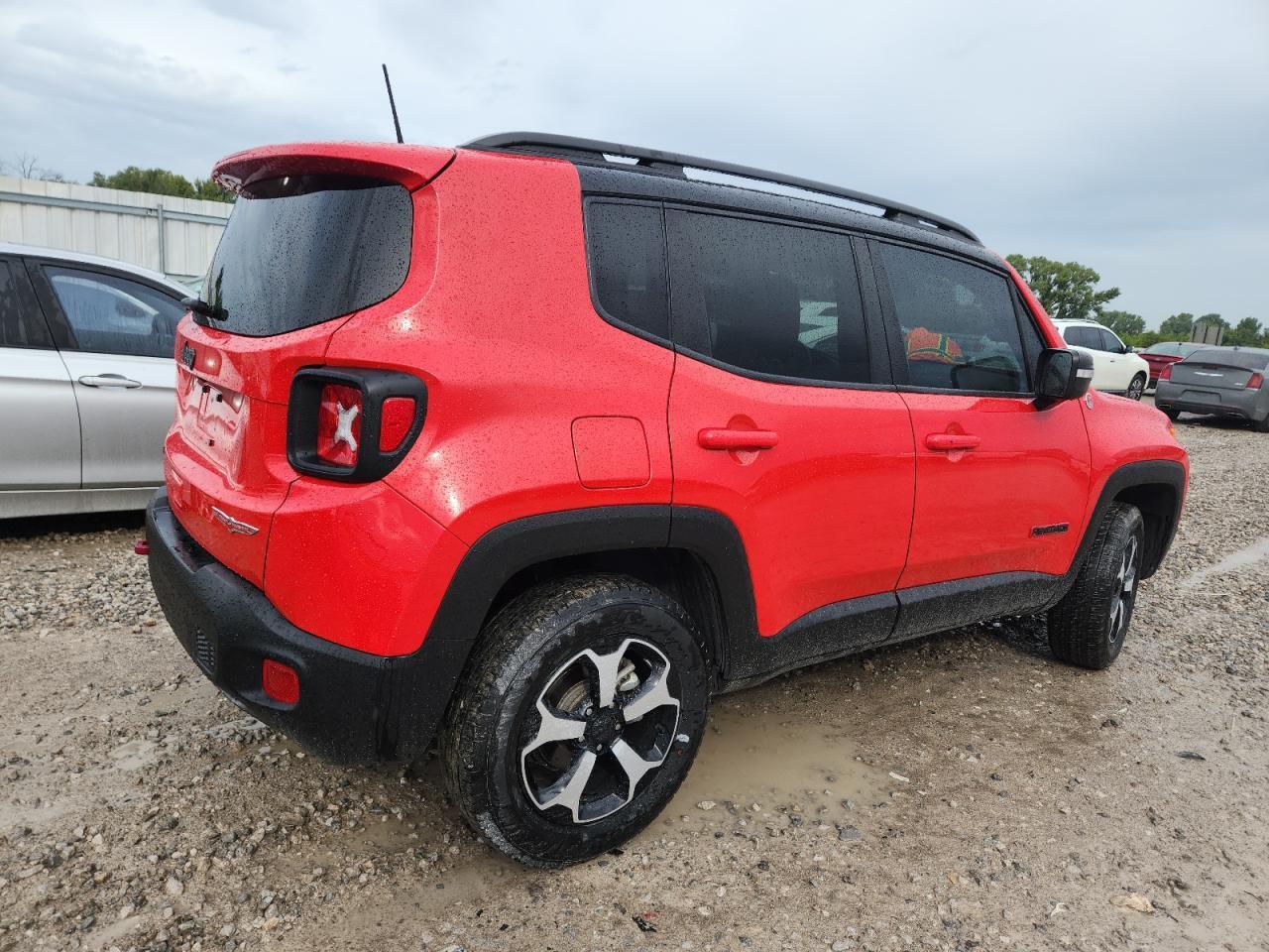 2021 Jeep Renegade Trailhawk - Фото 3