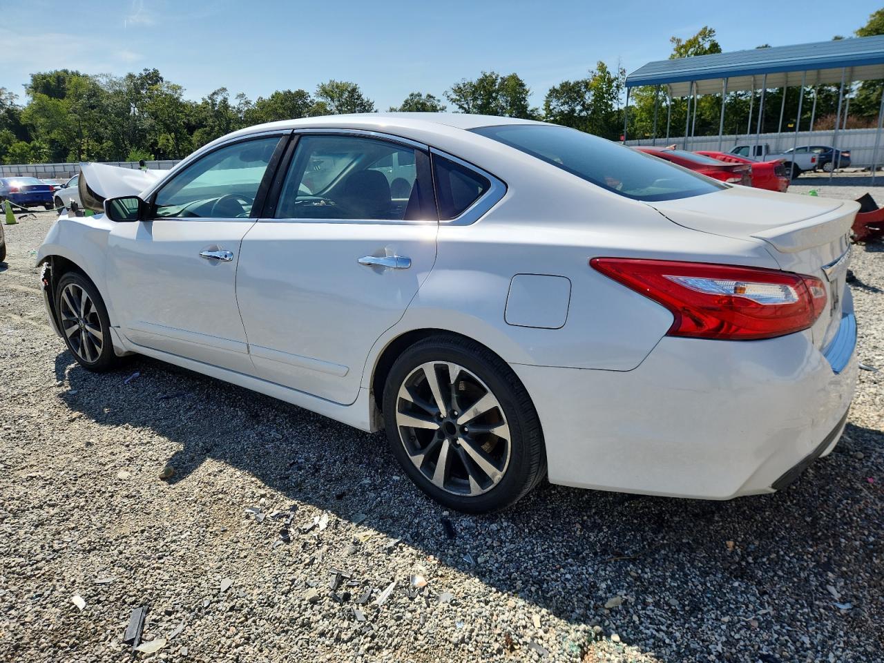 2016 Nissan Altima 2.5 - Image 2
