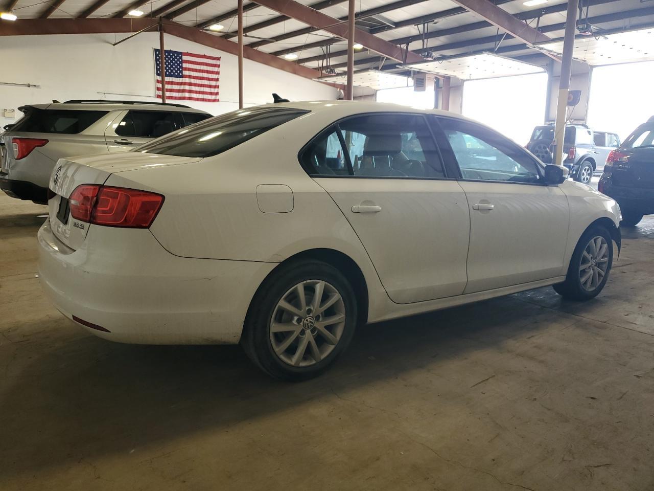 2011 Volkswagen Jetta Se - Фото 3