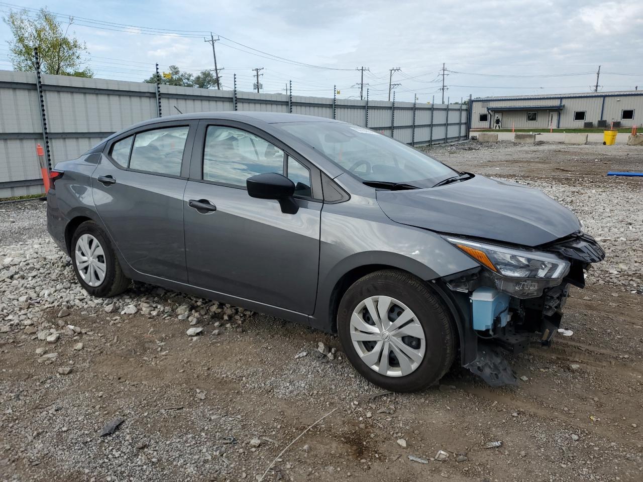 2025 Nissan Versa S - Фото 4