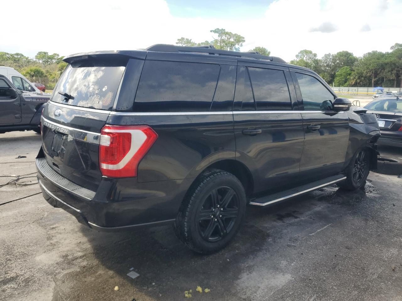 2021 Ford Expedition Xlt - Фото 3