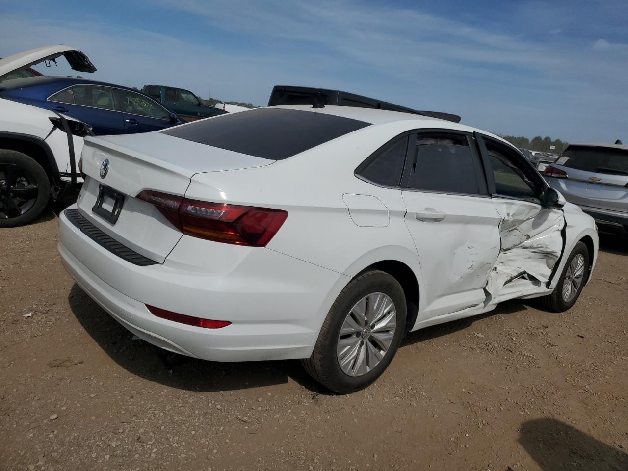 2019 Volkswagen Jetta S - Фото 3