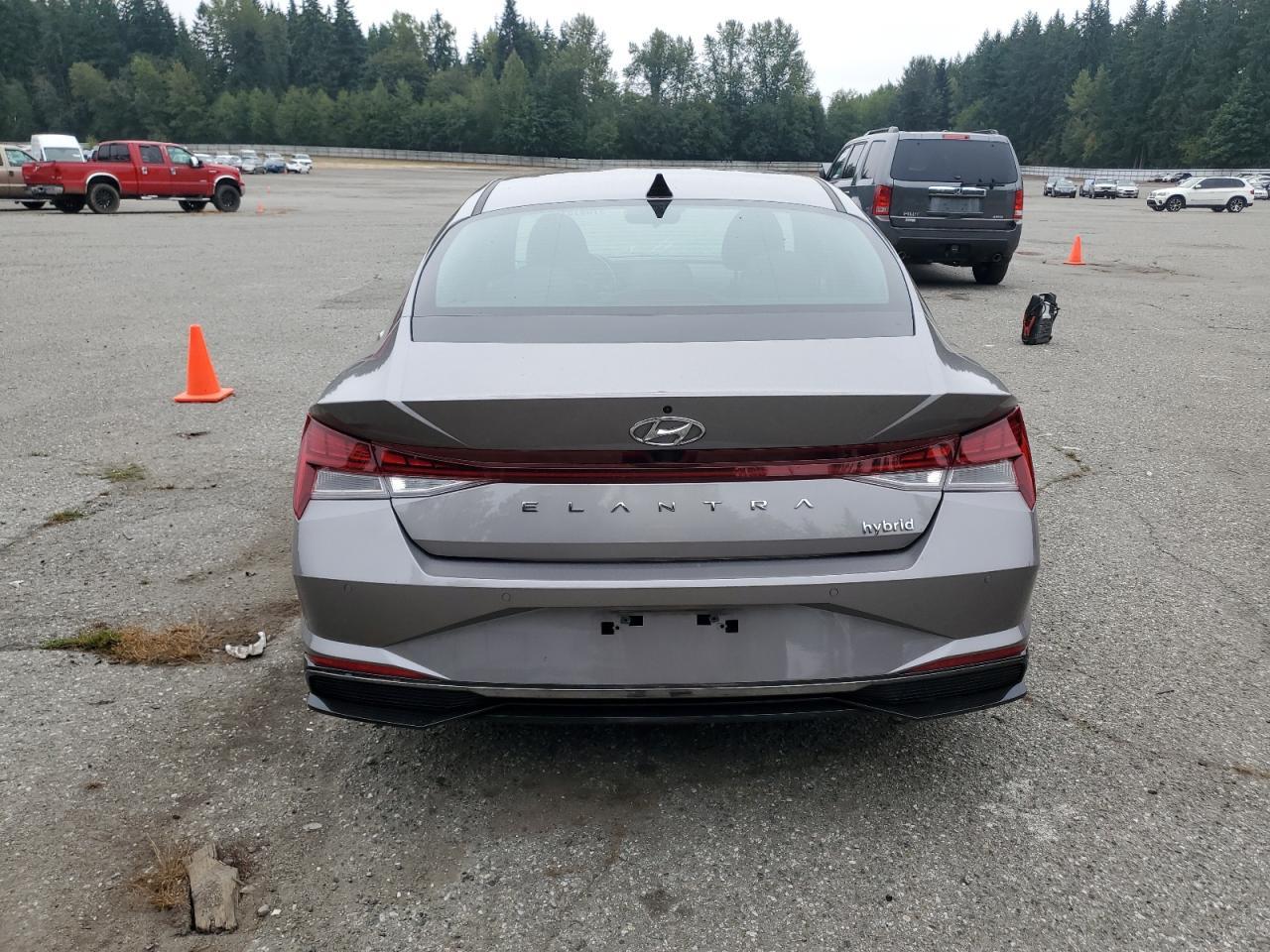 2023 Hyundai Elantra Limited - Фото 6