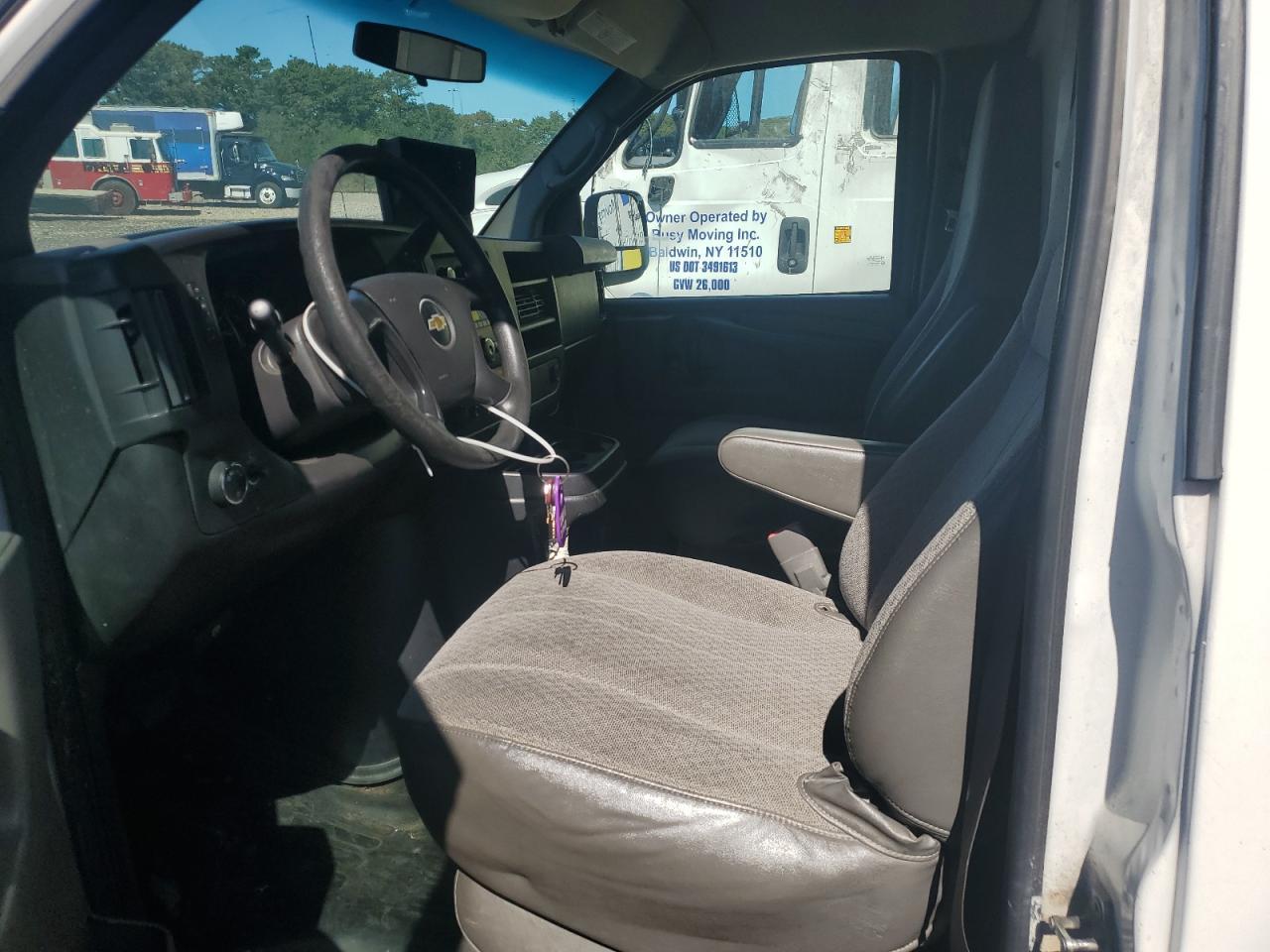 2014 Chev Express G3500 - Image 7