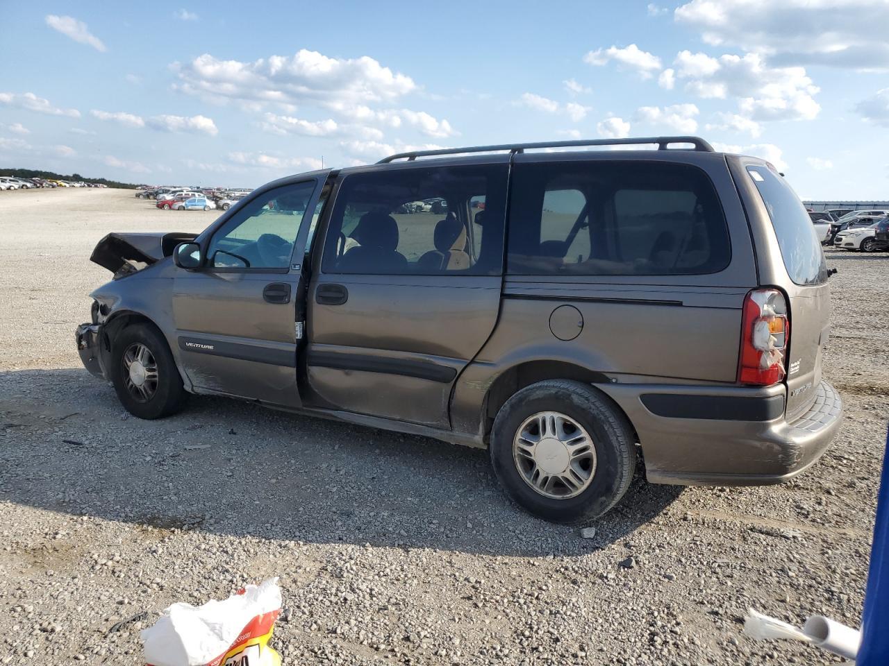 2005 Chevrolet Venture Ls - Image 2