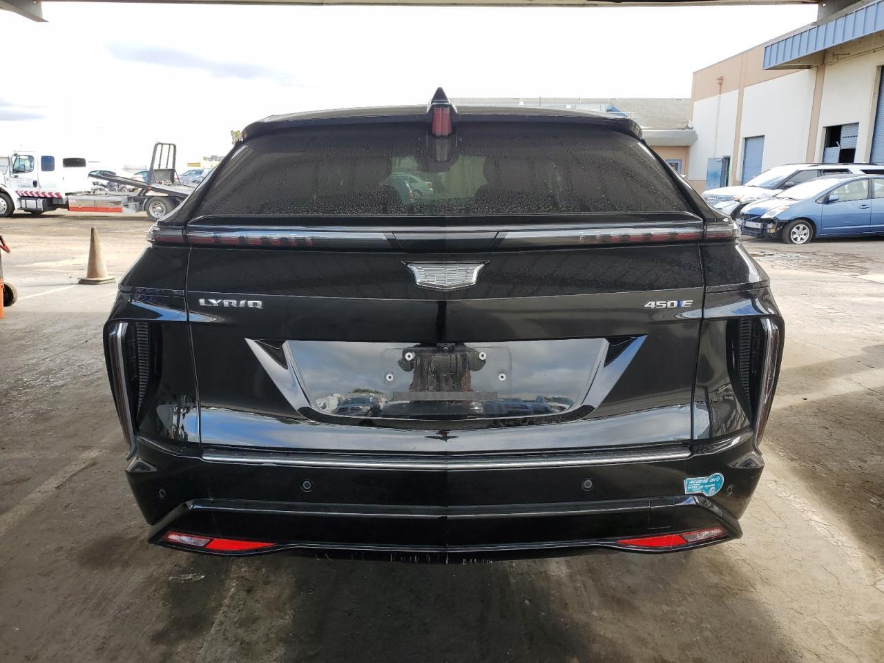 2024 Cadillac Lyriq Luxury - Image 6