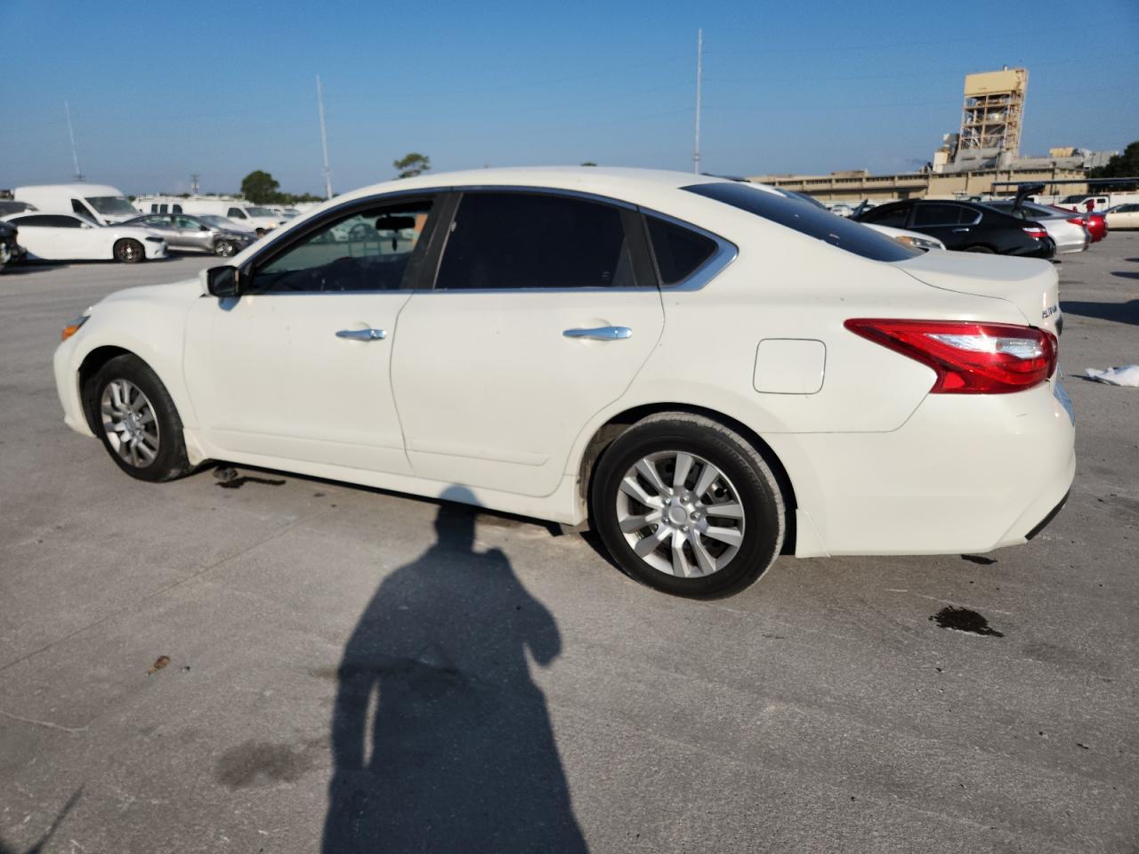 2017 Nissan Altima 2.5 - Image 2