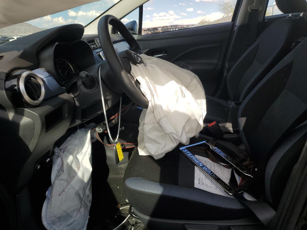 2025 Nissan Versa Sv - Image 7